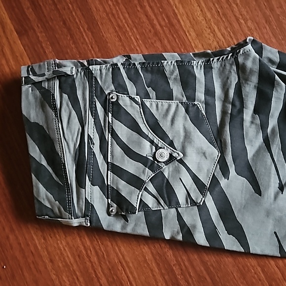 HUDSON Collin Skinny Jeans Grey Black Zebra Print Low-rise Flap Pocket, 27 NWOT - Picture 3 of 15
